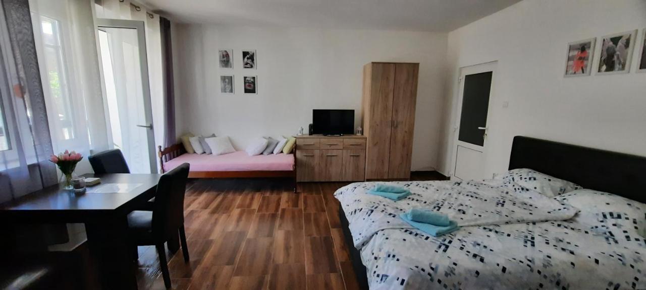 Apartamento Stan Na Dan Dunja 2 Vrsac Exterior foto