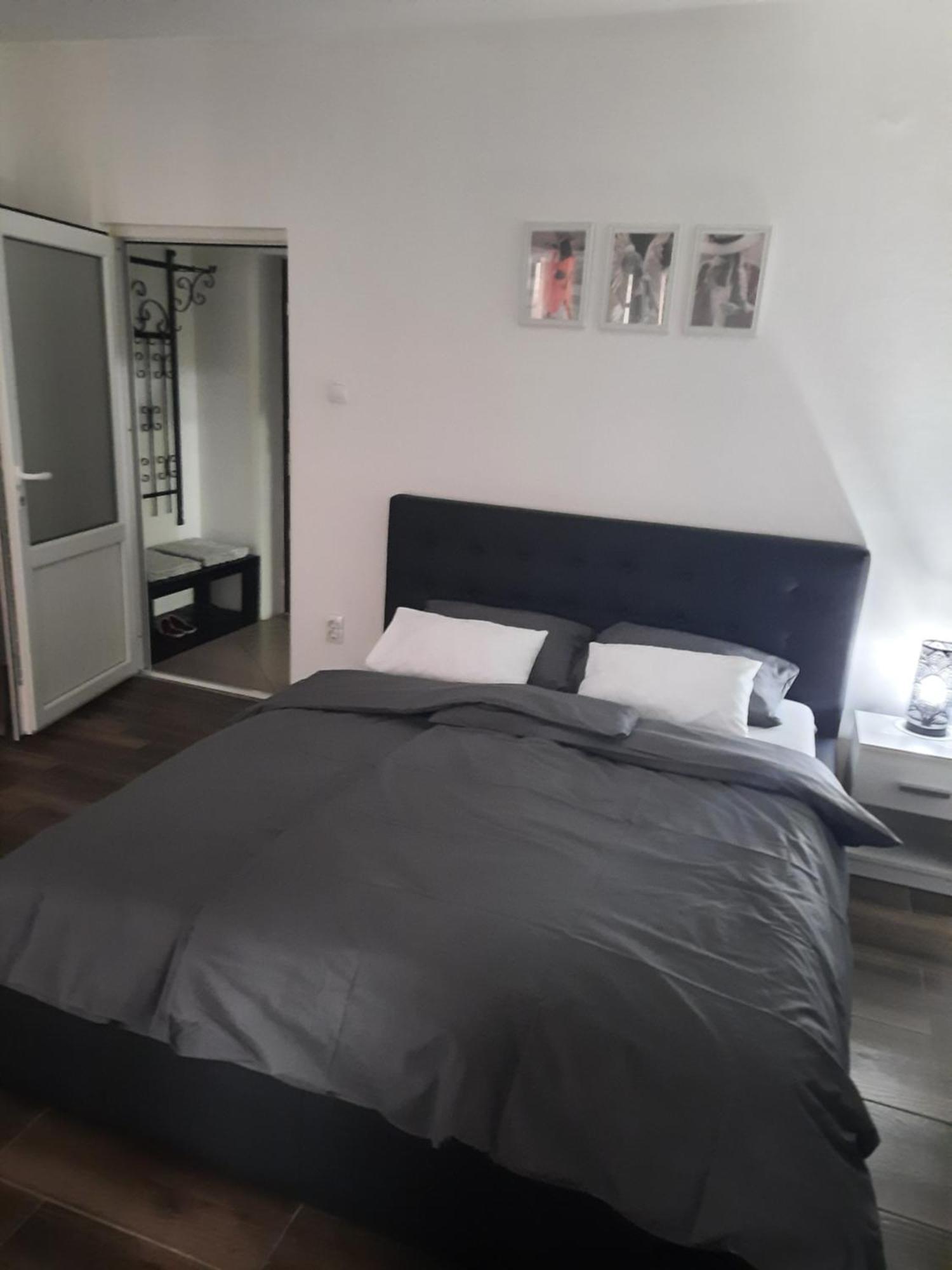 Apartamento Stan Na Dan Dunja 2 Vrsac Exterior foto